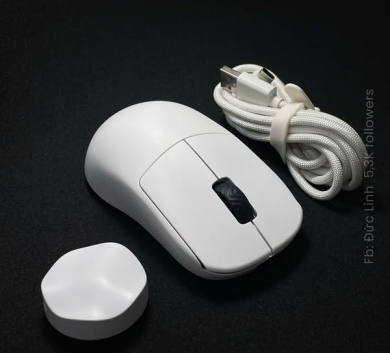  Chuột Trắng của Scyrox V8 , Like new đẹp căng no box