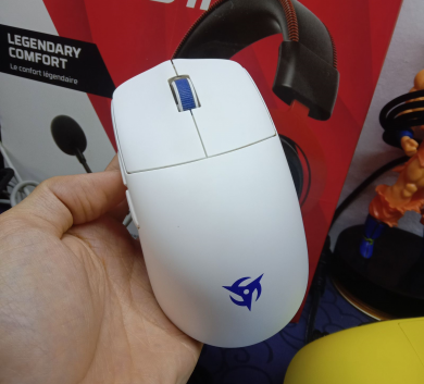 Chuột Gaming Không Dây Siêu Nhẹ Ninjutso Sora v2 White 2nd - PAW3395  39g